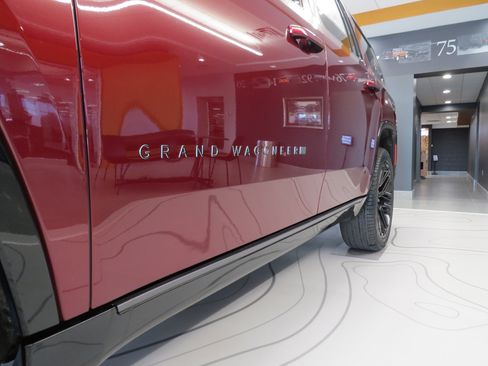 New 2026 Jeep Grand Wagoneer Limited image 12