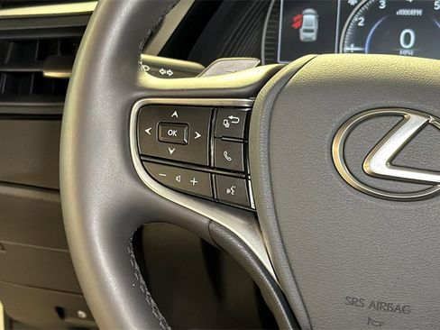 Certified 2025 Lexus ES 350 w/ Premium Package image 20