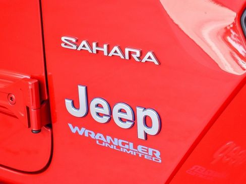 Used 2021 Jeep Wrangler Unlimited Sahara w/ Safety Group image 9