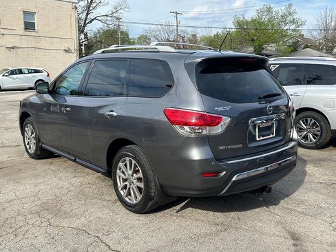 Used 2016 Nissan Pathfinder SV w/ Cargo Package image 11