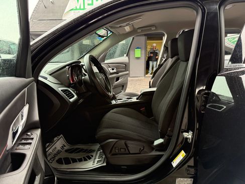 Used 2017 GMC Terrain SLE image 8