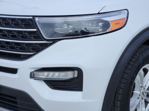 Used 2023 Ford Explorer XLT w/ Equipment Group 202A image 10