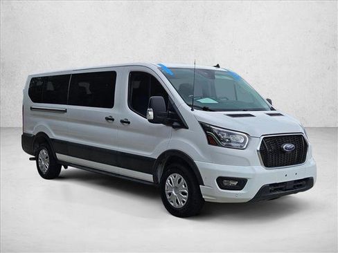Used 2023 Ford Transit 350 XLT RWD image 3