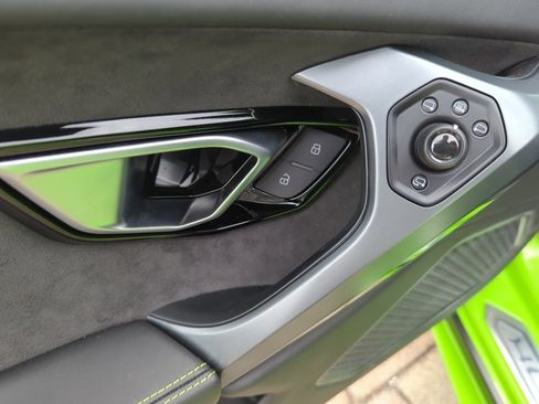 Used 2015 Lamborghini Huracan LP 610-4 image 15