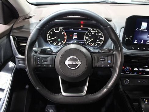 Used 2023 Nissan Rogue SL w/ SL Premium Package image 31