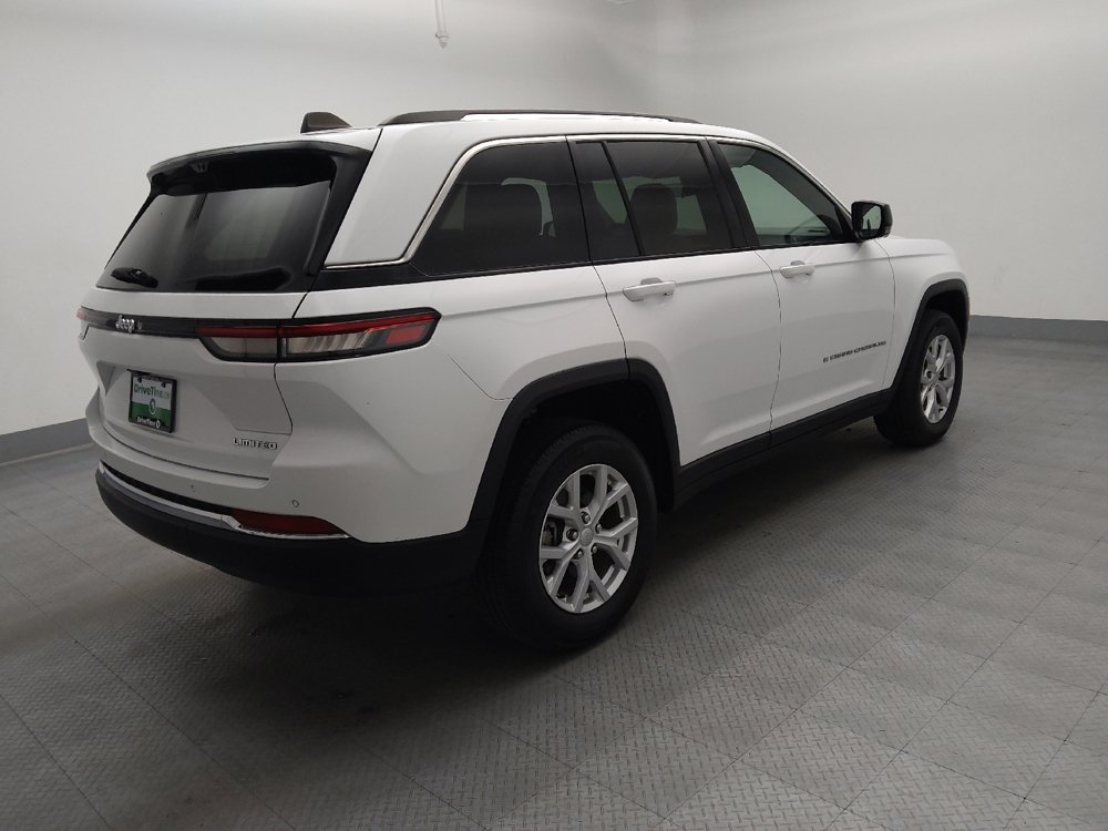Used 2023 Jeep Grand Cherokee Limited w/ Luxury Tech Group II RWD image 10