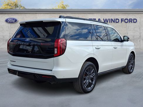 Used 2025 Ford Expedition Platinum w/ Stealth Performance Package image 6