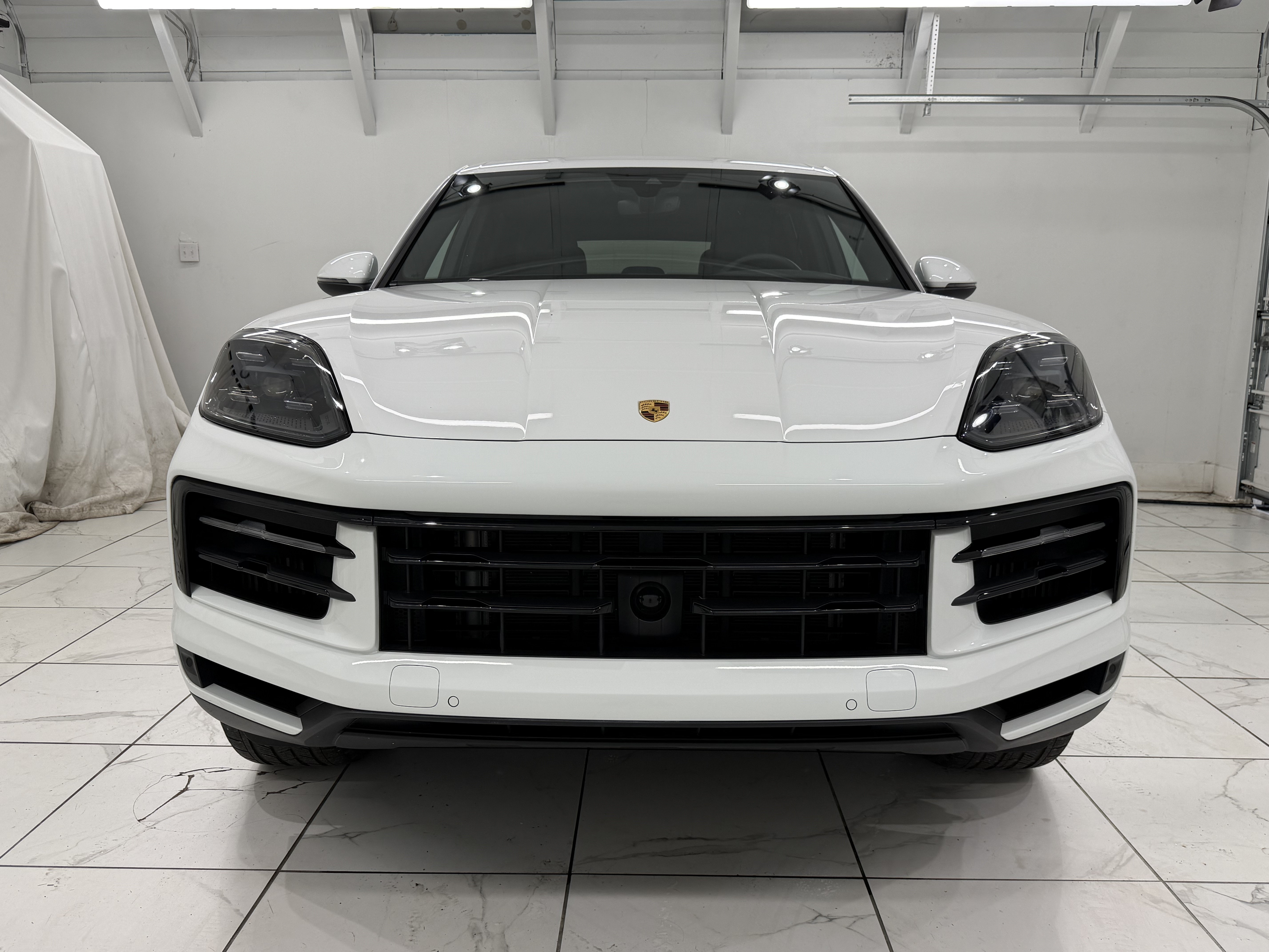 Certified 2024 Porsche Cayenne AWD/4WD image 9