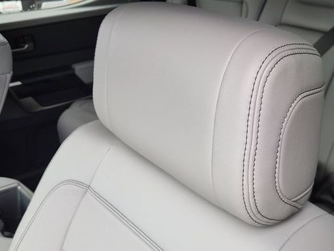 New 2026 Toyota Tundra Limited AWD/4WD image 13