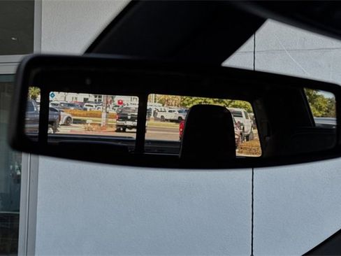 Used 2022 Chevrolet Silverado 1500 High Country w/ Z71 Off-Road Package image 25