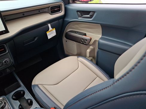 New 2026 Ford Maverick Lariat AWD/4WD image 9