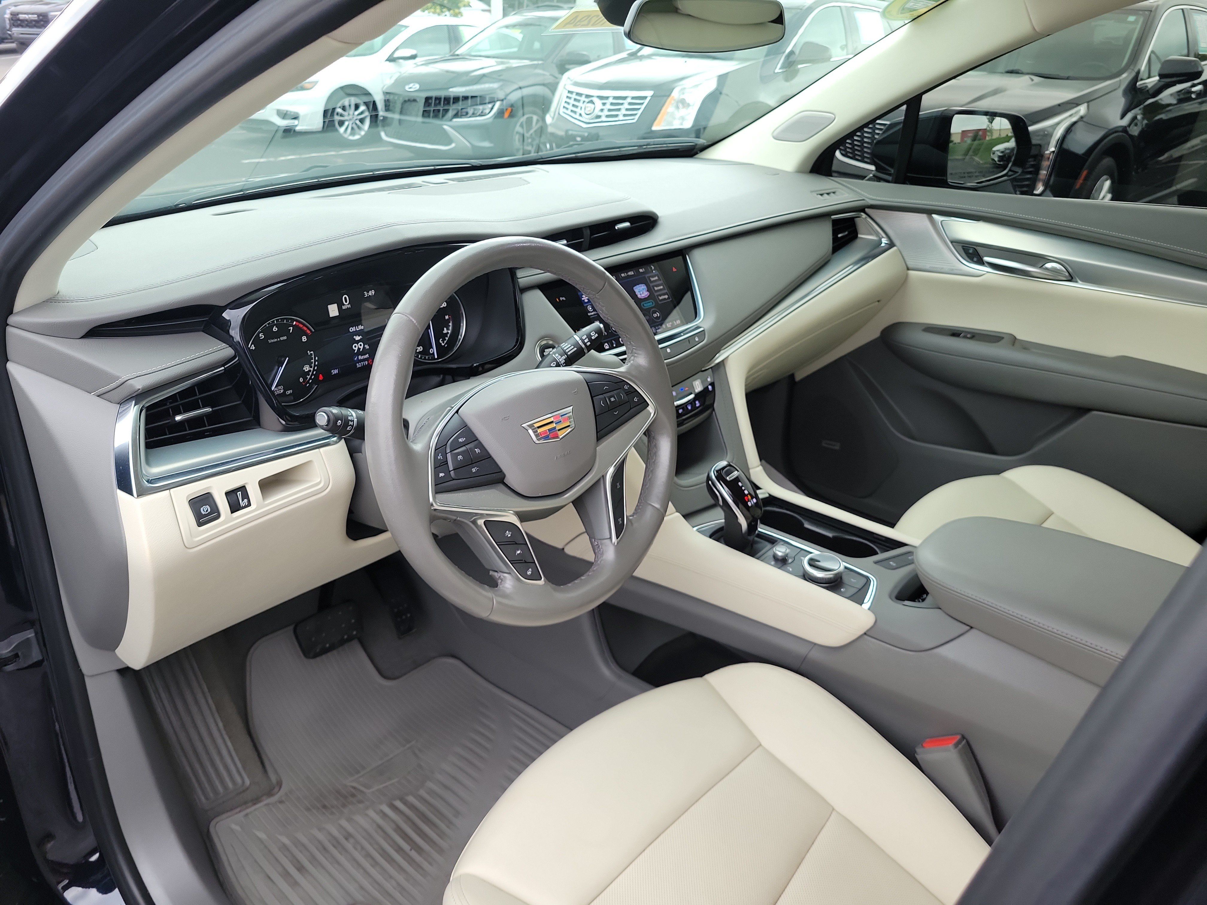 Used 2021 Cadillac XT5 Premium Luxury FWD image 19