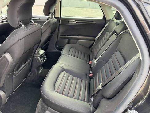 Used 2013 Ford Fusion SE image 21