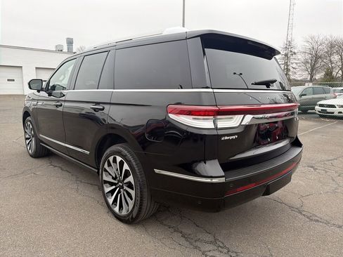 Certified 2024 Lincoln Navigator Reserve image 3