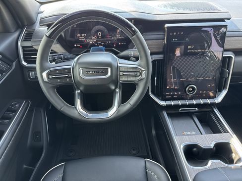 New 2026 GMC Acadia Denali w/ Super Cruise Package image 18