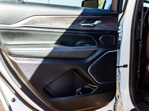 Used 2023 Jeep Grand Cherokee L Overland image 26