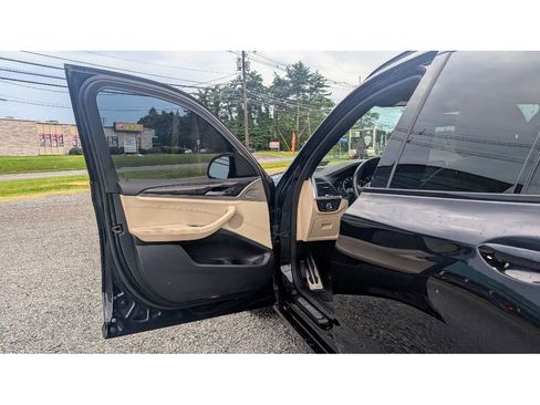 Used 2019 BMW X3 xDrive30i w/ M Sport Package 2 image 9