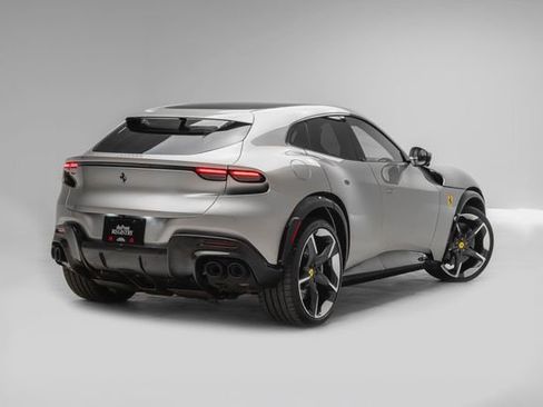 Used 2024 Ferrari Purosangue image 9