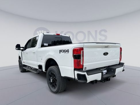 New 2026 Ford F250 Lariat w/ Black Appearance Package image 4