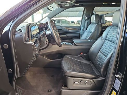 Used 2024 Cadillac Escalade ESV Sport Platinum image 23