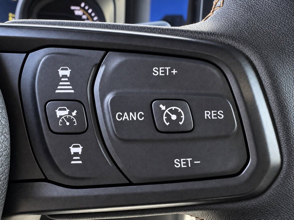 Used 2024 Jeep Wrangler Unlimited Sport AWD/4WD image 30