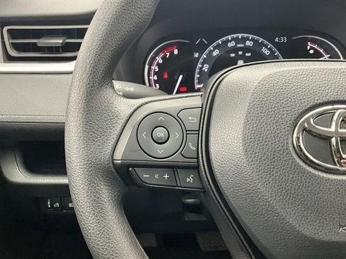 Used 2024 Toyota RAV4 XLE image 17