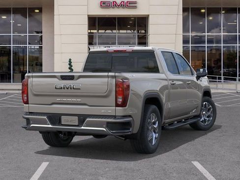New 2026 GMC Sierra 1500 SLE w/ Preferred Package AWD/4WD image 4