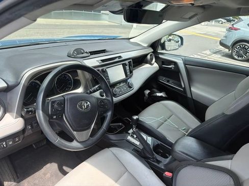 Used 2016 Toyota RAV4 Limited AWD/4WD image 11