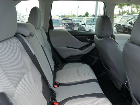 Used 2024 Subaru Forester Premium AWD/4WD image 25