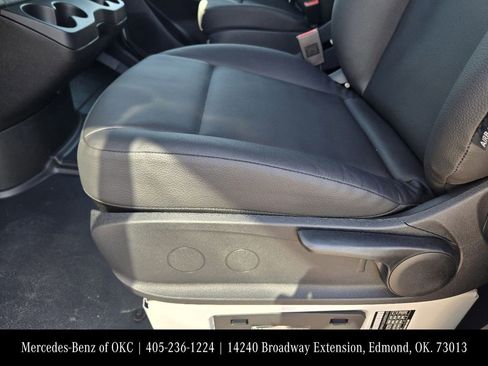 Used 2025 Mercedes-Benz Sprinter 2500 image 24