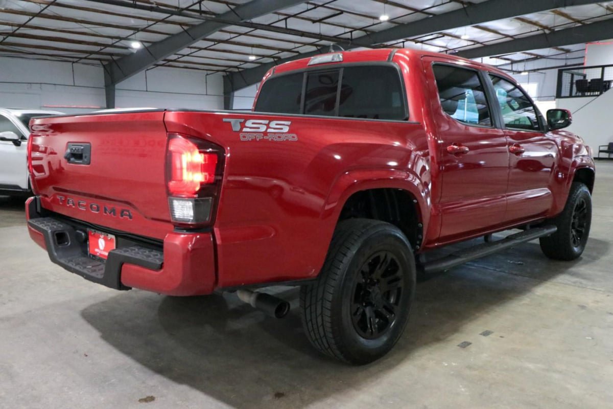Used 2022 Toyota Tacoma SR w/ SR Convenience Package RWD image 7