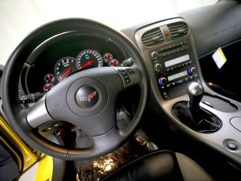 Used 2007 Chevrolet Corvette Z06 w/ Preferred Equipment Group image 7