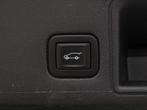 Used 2021 GMC Terrain SLE w/ Driver Convenience Package AWD/4WD image 9