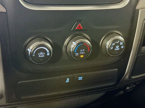 Used 2014 RAM 1500 Express image 15