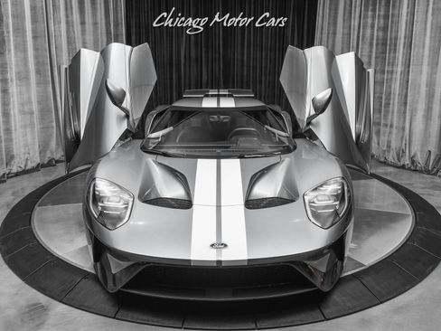 Used 2019 Ford GT RWD image 27