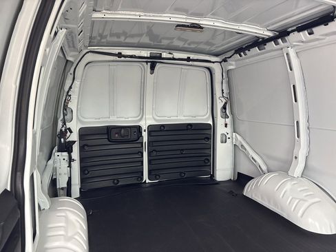 New 2025 Chevrolet Express 2500 image 7