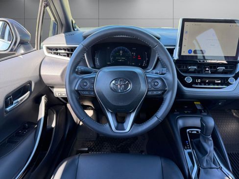 Used 2025 Toyota Corolla XSE image 5