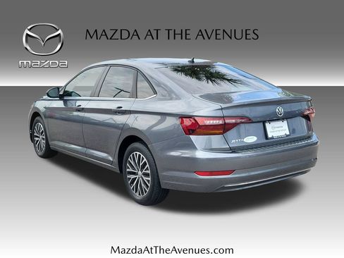 Used 2019 Volkswagen Jetta SE w/ Cold Weather Package FWD image 6