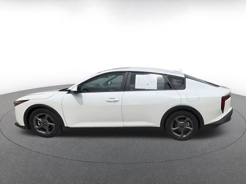 Used 2025 Kia K4 FWD image 10