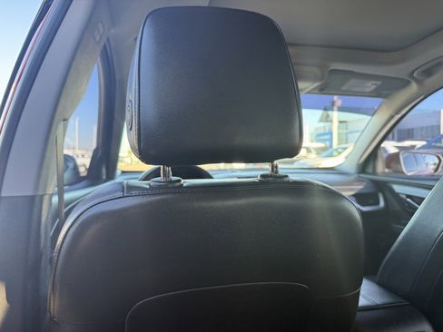 Used 2022 GMC Terrain SLT w/ Infotainment Package II image 33