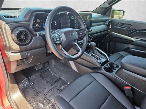 Used 2025 Chevrolet Colorado Trail Boss AWD/4WD image 10