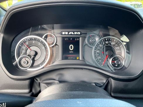 Used 2022 RAM 1500 Big Horn AWD/4WD image 23