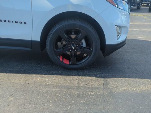 Certified 2021 Chevrolet Equinox Premier w/ Redline Edition AWD/4WD image 11