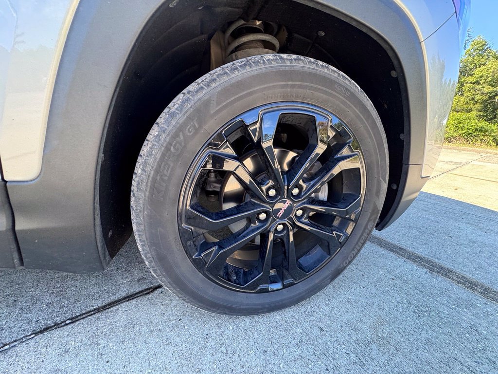 Used 2022 GMC Terrain SLE w/ Driver Convenience Package FWD image 29