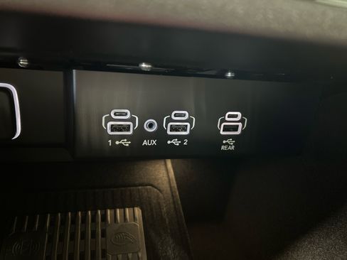 New 2026 Jeep Grand Wagoneer Limited AWD/4WD image 34