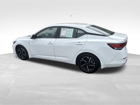 Used 2024 Nissan Sentra SV image 18