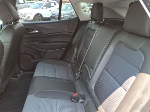 Used 2025 Chevrolet Trax LT w/ Driver Confidence Package FWD image 13