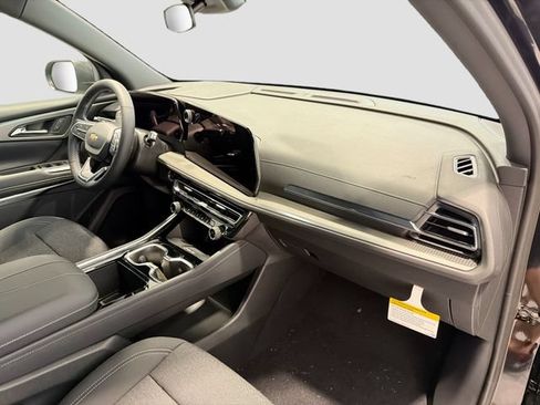 New 2026 Chevrolet Traverse LT FWD image 25