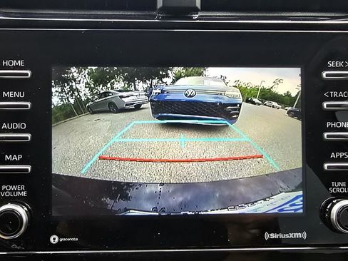 Used 2022 Toyota Prius FWD image 20