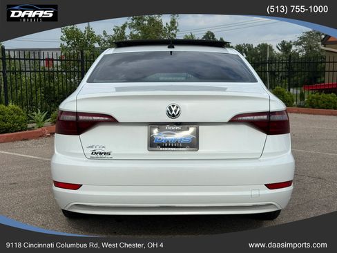 Used 2020 Volkswagen Jetta SE w/ SE Cold Weather Package FWD image 6